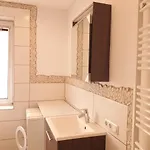 Appartamento Traumapartment Poestlingberg, Reservierter Parkplatz, 4 Schlafzimmer Linz