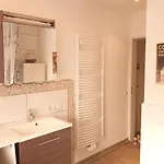 Traumapartment Poestlingberg, Reservierter Parkplatz, 4 Schlafzimmer Linz