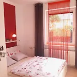 Appartamento Traumapartment Poestlingberg, Reservierter Parkplatz, 4 Schlafzimmer Linz