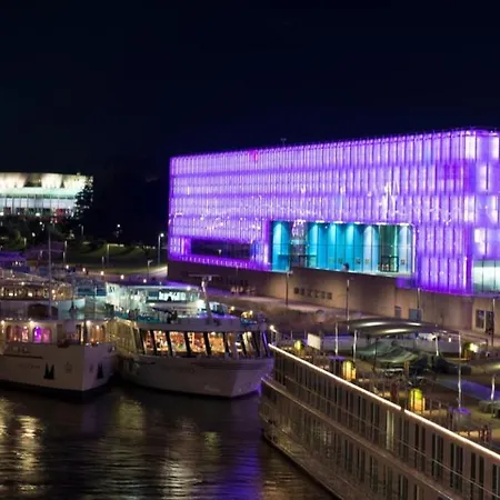 아파트 Traumapartment Poestlingberg, Reservierter Parkplatz, 4 Schlafzimmer 린츠