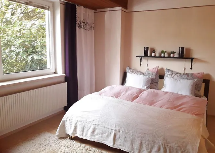 Traumapartment Poestlingberg, Reservierter Parkplatz, 4 Schlafzimmer